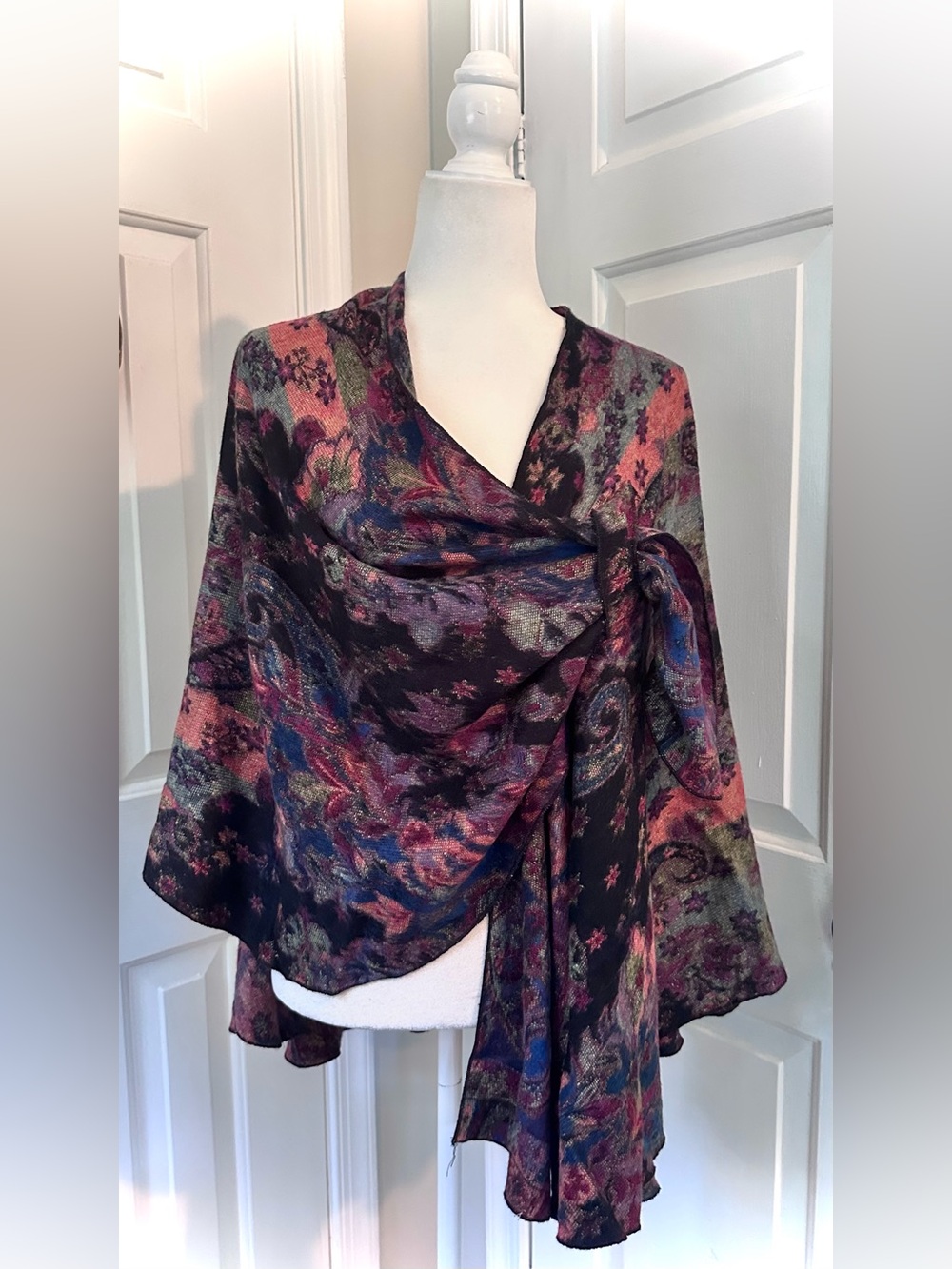 100% Cashmere Reversible Floral Paisley Shawl Poncho